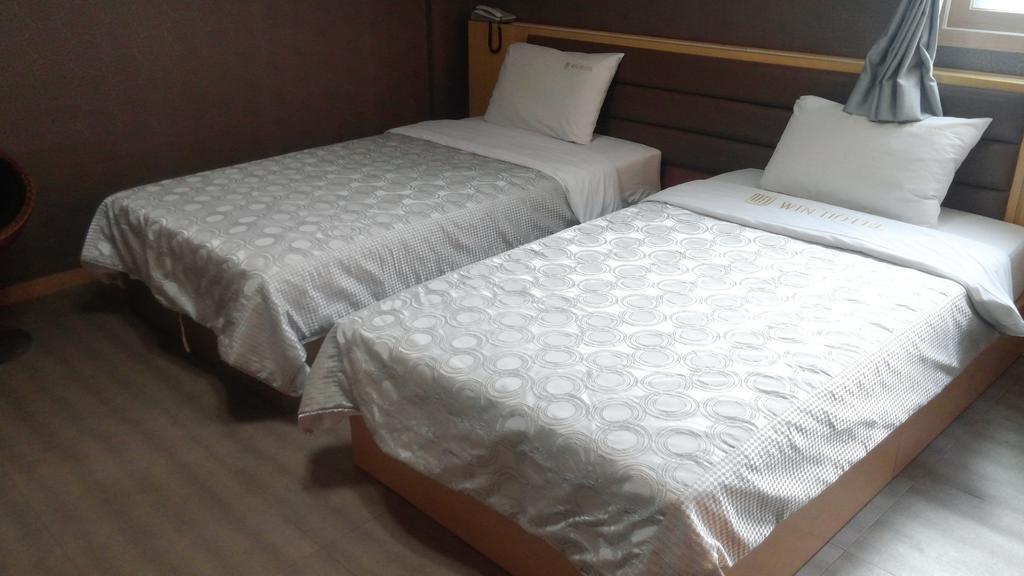 Geoje Win Hotel Zimmer foto